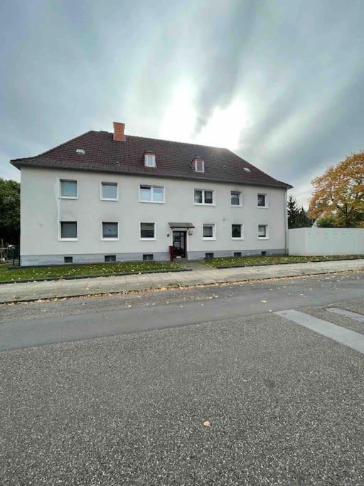 Zentrale Grosse Vollausgestattete Wohnung Fuer Alle Zwecke Perfekt Geeignet Witten Kültér fotó